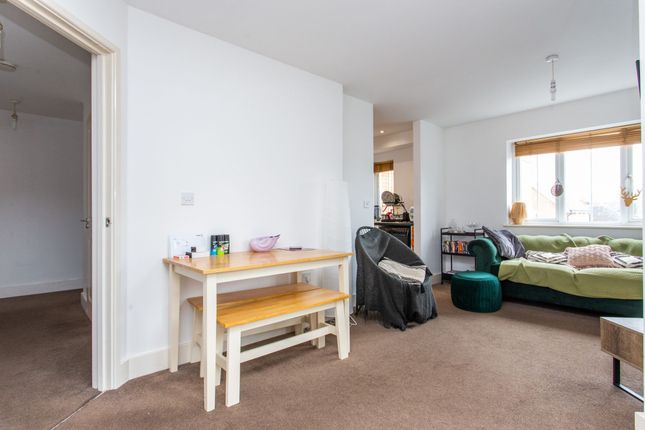 Flat for sale in Wicketts End, Whitstable