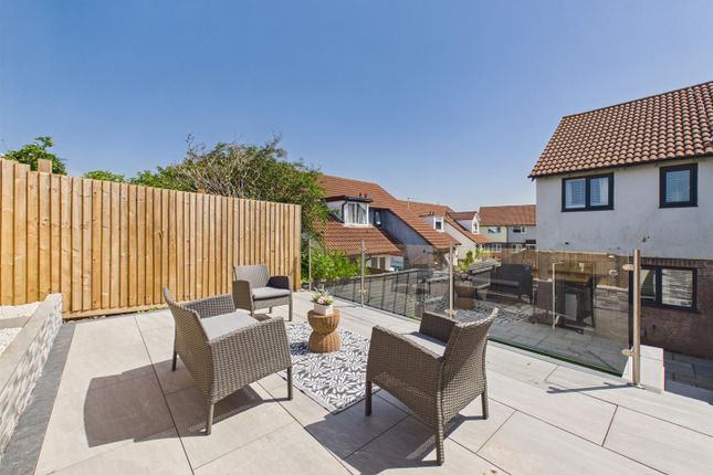 5, Westbourne Court, Porthcawl photo 2