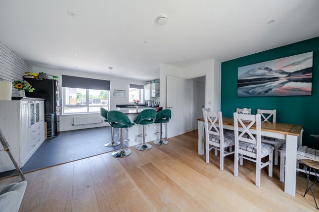 8, Capstan Drive, Somerset photo 4