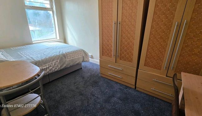14, Edmund Street, Salford photo 2