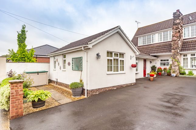 Thumbnail Bungalow to rent in Oak Bank, Andover