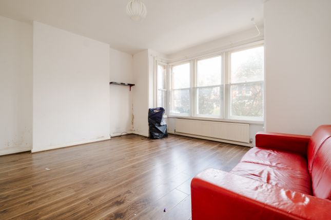 Flat for sale in Curzon Road, London