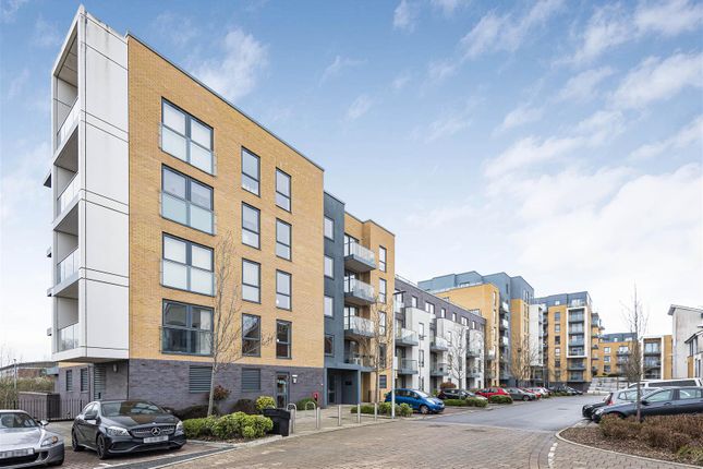 Flat for sale in Cygnet House, Drake Way, Reading