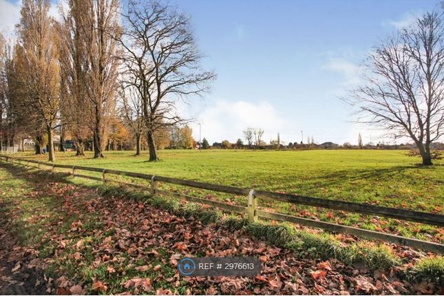 Sledmere Close, Aldermans Green, Coventry photo 2