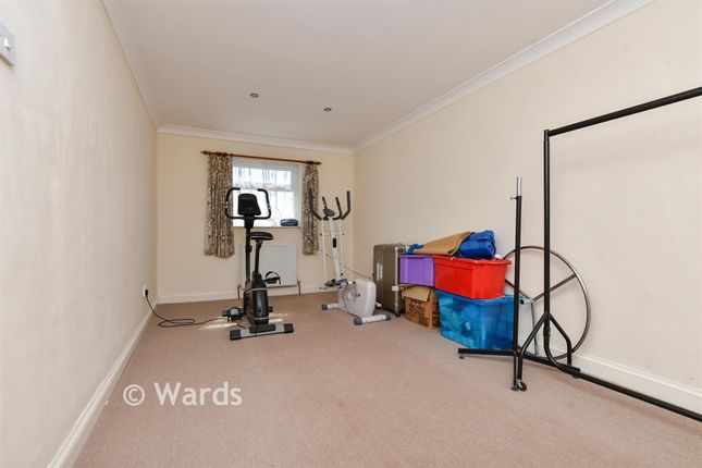 4-bed semi-detached on 9, Roman Road, Ramsgate, £290,000