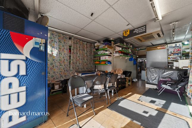 72-73, Parish Lane, London photo 2