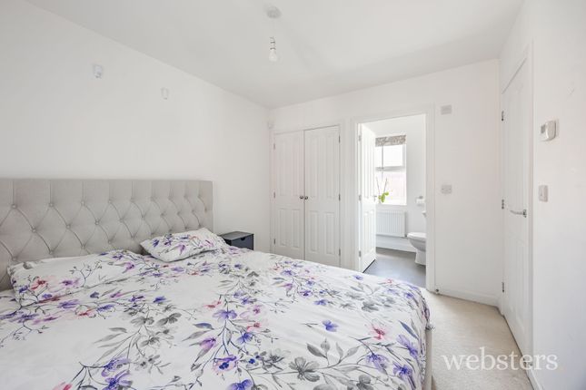 12 Allan Bedford Crescent, Norwich photo 4