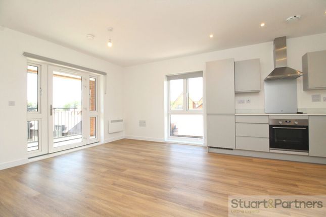 Flat 8 60, Holmbush Avenue, Burgess Hill photo 5