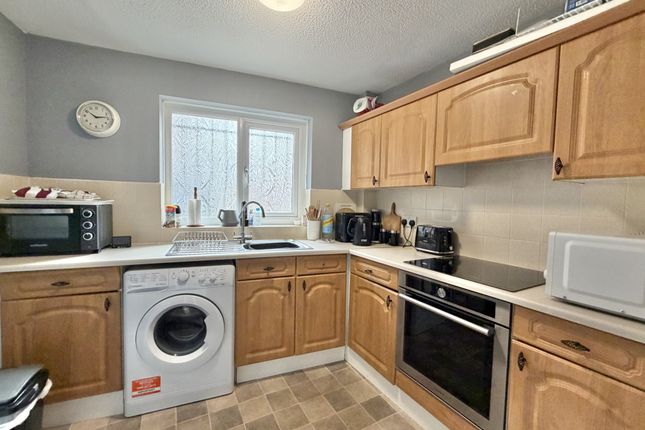 30, Hamilton Court, Blackpool photo 4