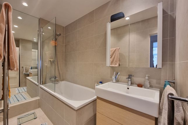 Duplex for sale in Westbourne Terrace, Paddington, Lancaster Gate, Hyde Park, London