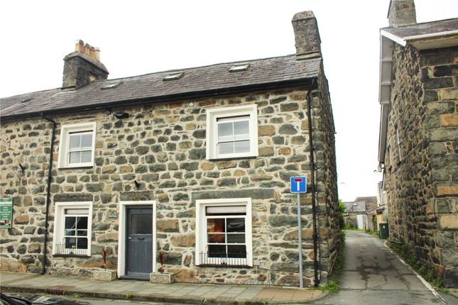 End terrace house for sale in Market Square, Tremadog, Porthmadog, Gwynedd