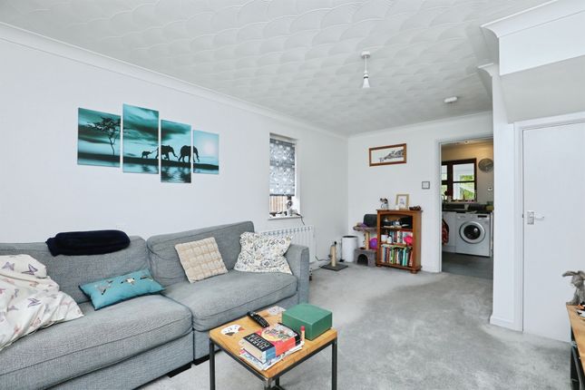 21, Two Fields Way, Dereham photo 2