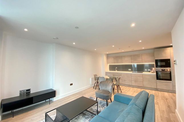 Apartment 2104, The Blade, Silvercroft Street, Manchester photo 2