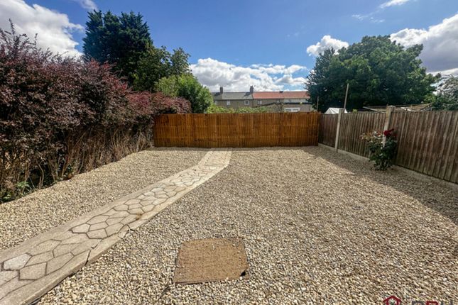 59 Paxton Avenue, Doncaster photo 2