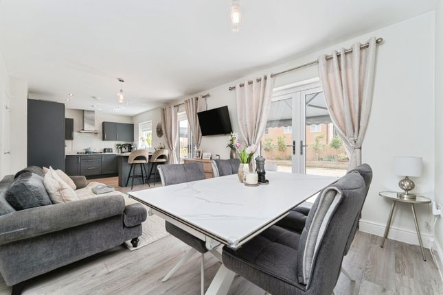 99, Glebe Drive, Exning, Newmarket photo 4
