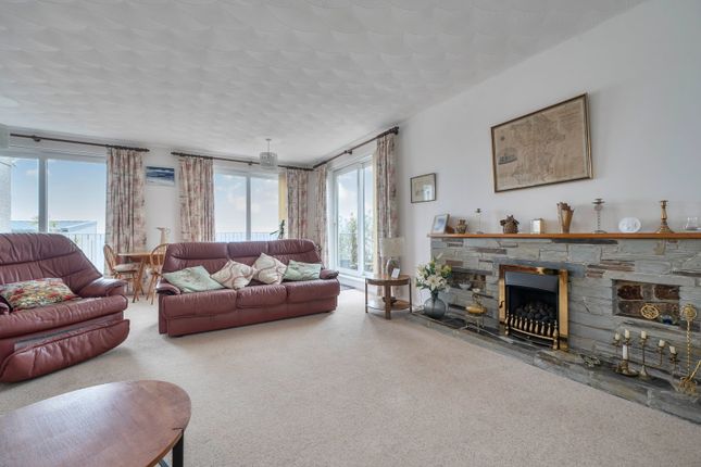 26, Buttlegate, Torpoint photo 3