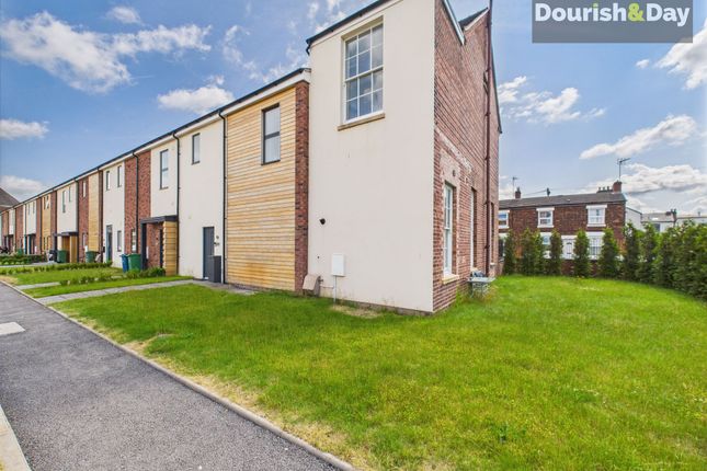 37, Chetwynd Court, Stafford, ST17 photo 3