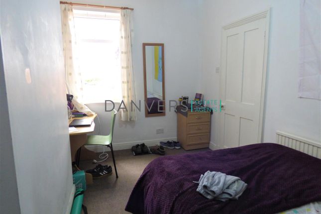 Terraced house to rent in Wilberforce Road, Leicester