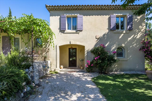 Property for sale in Pernes Les Fontaines, Vaucluse, Provence-Alpes-Côte d`Azur, France