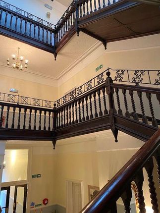 3 The Manor House, High Street, Newnham photo 4