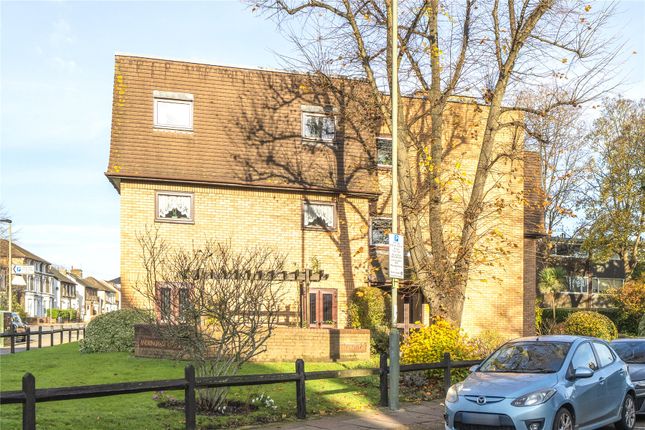 Flat for sale in Palace Grove, Bromley