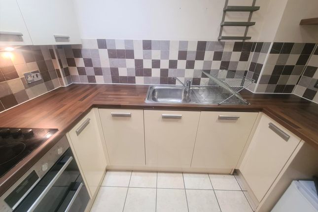 Apartment 10, Mandara Point, Drapers Fields, Coventry photo 4