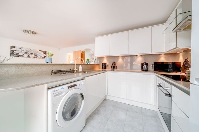 Apt 17, The Quays, Ormskirk photo 3