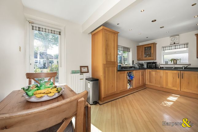 13, Tile Kiln Lane, Bexley photo 4