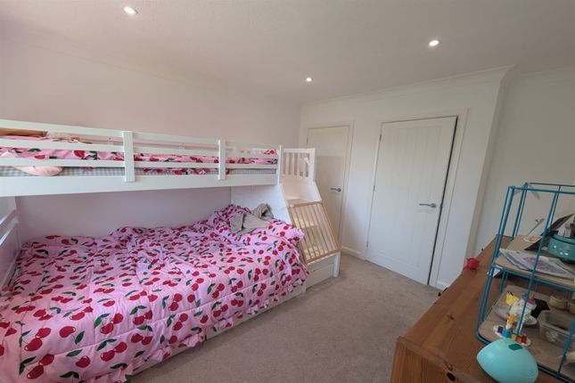 15, Froxfield Close, Winchester photo 5