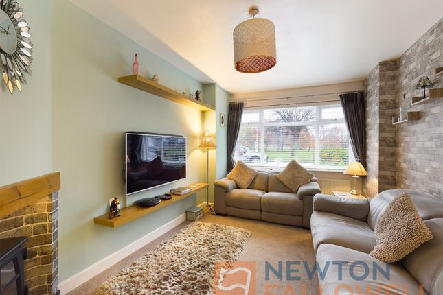 12 Allens Lane, Walsall photo 2