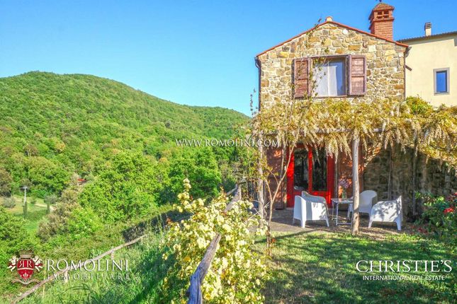 Villa for sale in Scarlino, Tuscany, Italy