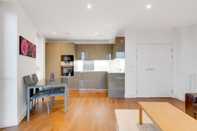 2-bed flat on Flat 44, Duncombe House, London, £435,000