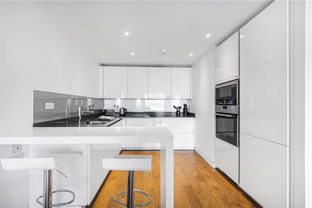 Flat for sale in Leonard Street, London