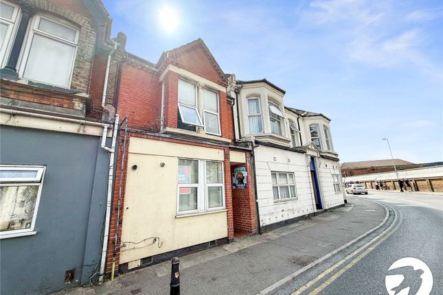 Flat 1, 63, Balmoral Road, Kent photo 2