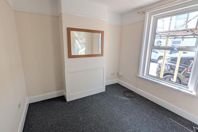 72, Brompton Road, Southsea photo 4