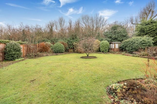 Silver Birch, Chequer Lane, St. Albans photo 4