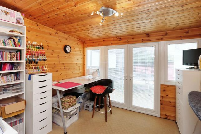 Outbuilding.Jpg