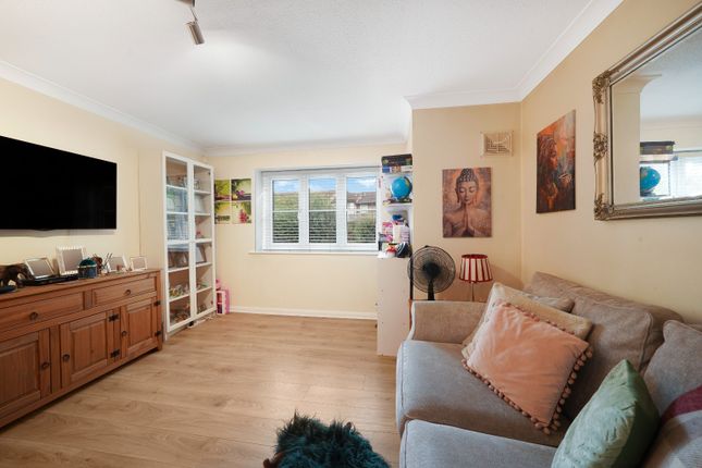 Flat 1, Waterdell Place, Rickmansworth photo 3