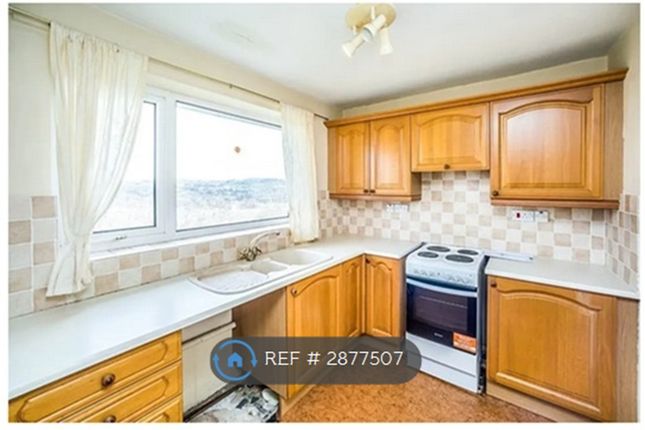 Sunbury Grove, Huddersfield photo 4