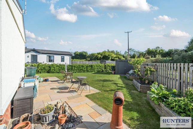 6, St. George Close, Selby photo 2