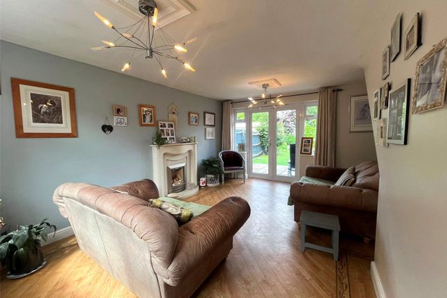 10, The Glebe, Northamptonshire photo 3