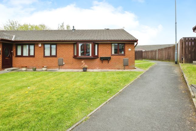 2-bed bungalow on 43, Cumberland Drive, Oldham, £180,000