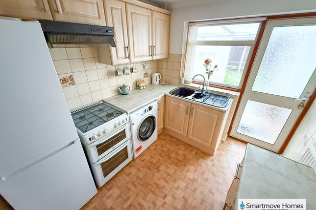 77, Mill Lane, Ripley photo 2