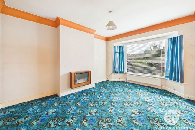 41 Whinney Lane, Blackburn photo 4