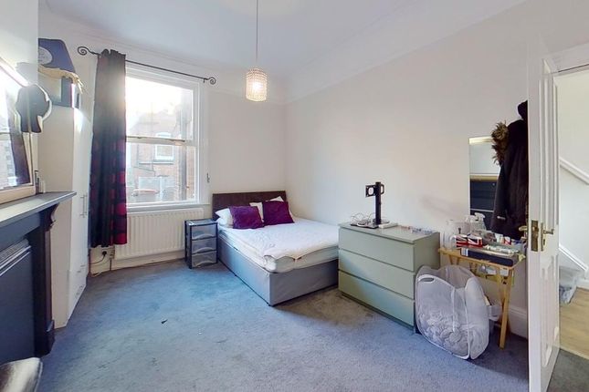 44 St Michaels Road, Leeds photo 5