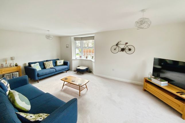 2, Newman Avenue, Molescroft, Beverley photo 3
