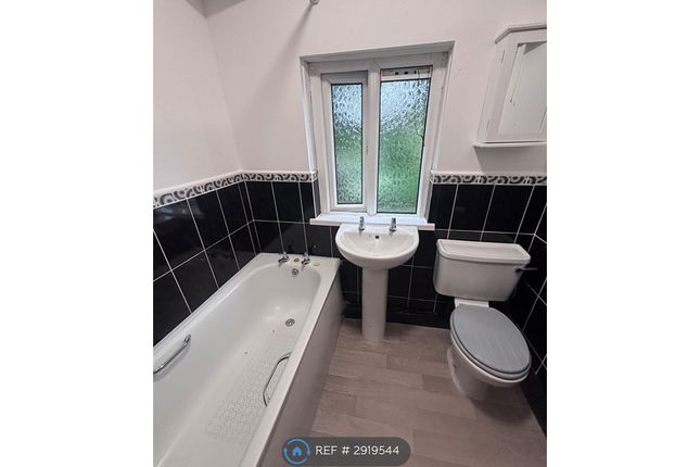 St Kilda Avenue, Kearsley, Bolton photo 5