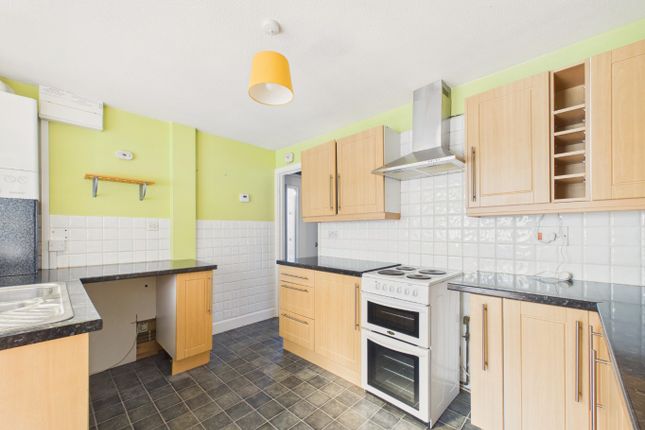 79, Inmans Road, Hull photo 2