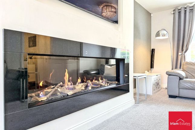 27 Mona Way, Manchester photo 3