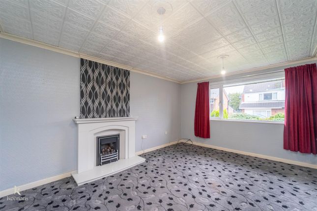 18, Cambridge Drive, Knuzden photo 2